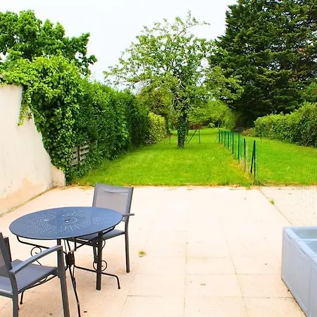 Appart' - Jardin & Terrasse - Quartier St Anne Apartment